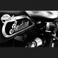 http://www.photos-toile.fr/photo-voiture-moto/80-photo-moto-indian.html